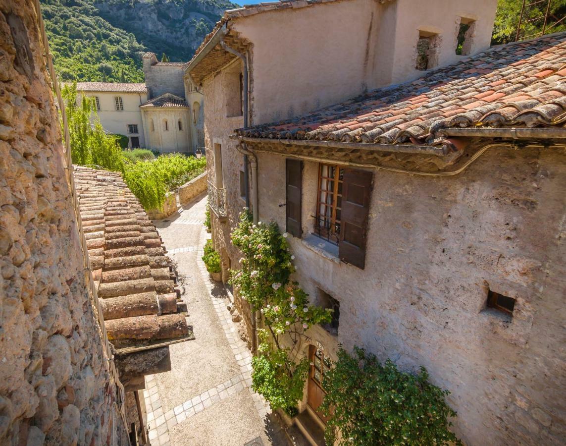 Villa Gite Du Chant Des Oiseaux Saint-Guilhem-le-Desert Exterior foto